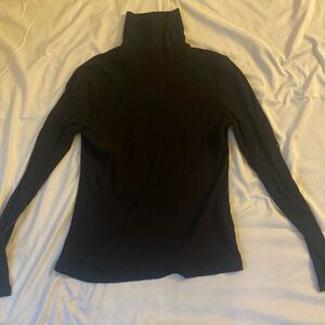 Ribbed Old Navy turtleneck